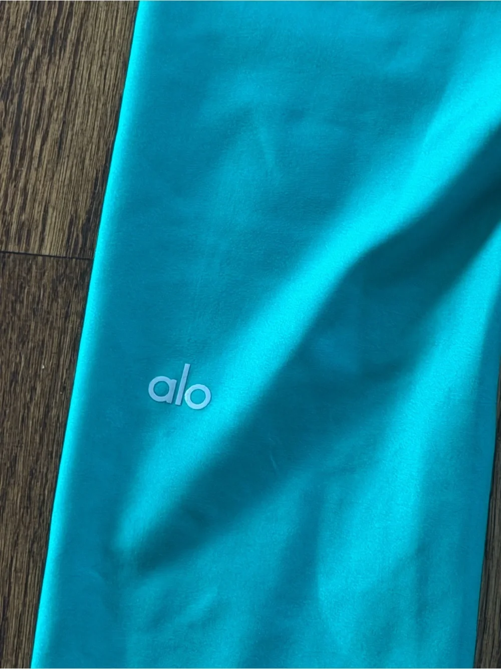ALO Yoga smooth teal
